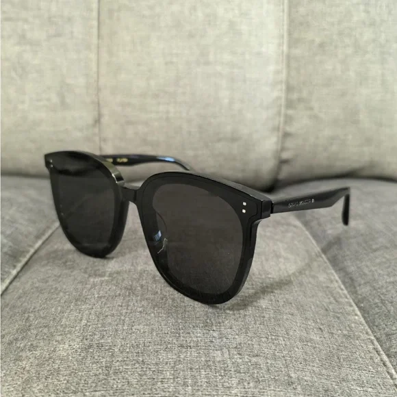 GENTLE MONSTER My Ma Sunglasses - Picture 10 of 16